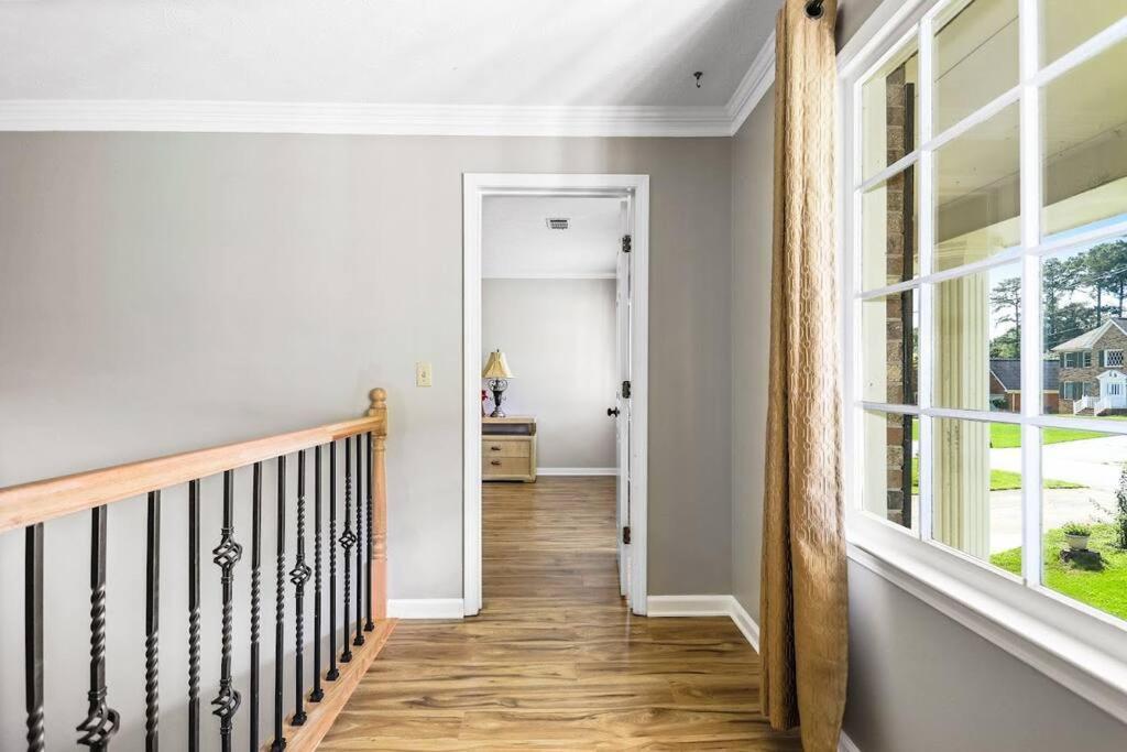Lovely 5Bed, 3-Fullbath ! 5Min To Free Way I-85 Lawrenceville Exterior foto